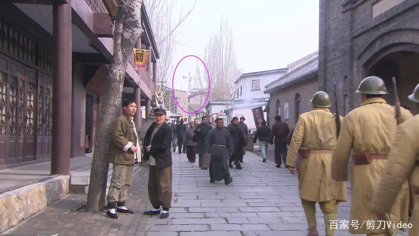 盘点抗日剧《飞虎队》中的大型穿帮镜头,摄像头只是常规操作