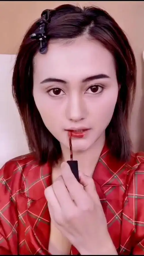 最美港姐李嘉欣仿妆 不太像 但很喜欢