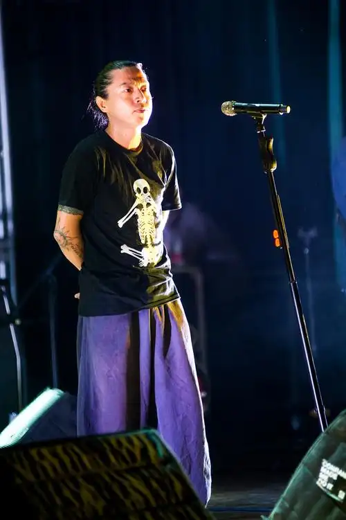 痛仰乐队 miserable faith | mean bear media