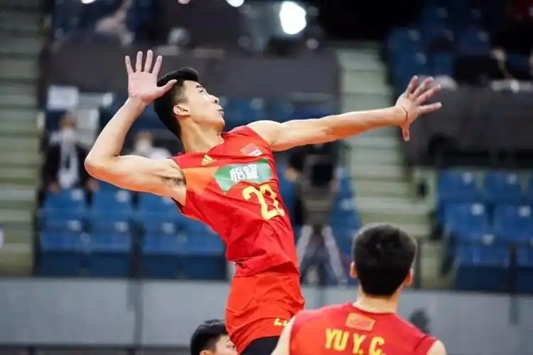 又有女排队员留洋张景胤朱婷在顶级联赛共24位球员在海外打球