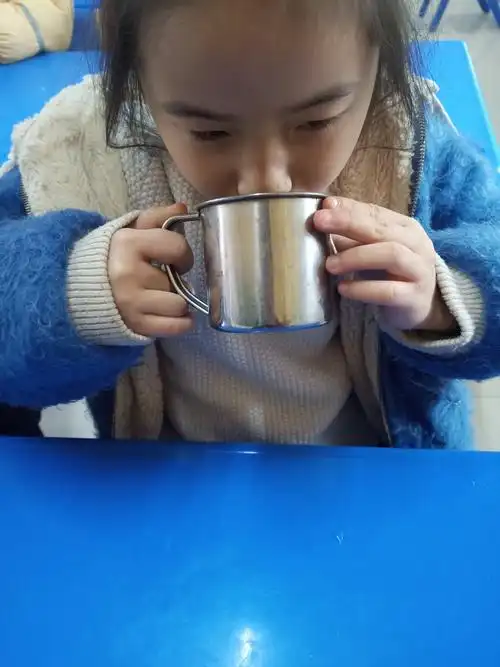 汝华馨源幼儿园智三班《喝水篇》