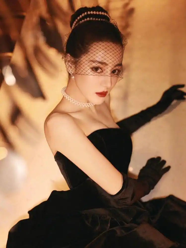 迪丽热巴最新红毯 - 实验室设备网