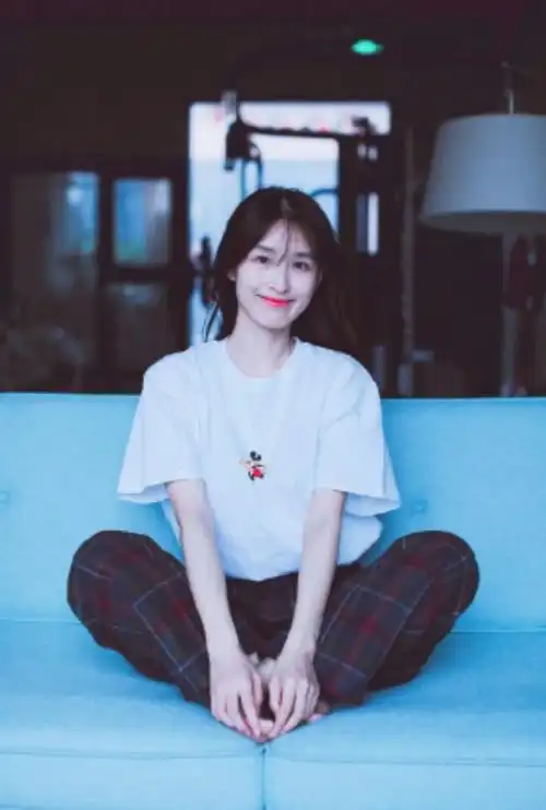 宛瑜的扮演者林宛瑜赵霁罕见晒照