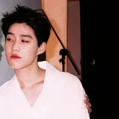 禾白ins复古风男生头像更多头像在3333332499空间相册