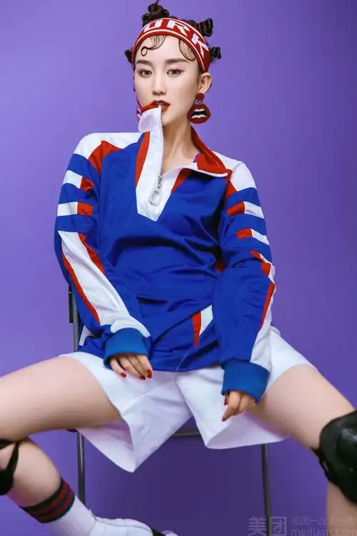 1人 拍摄风格 个性写真 拍摄手法 复古,性感,创意 风格说明 个性写真