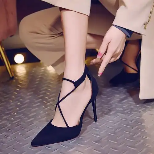 女尖头性感单鞋床上高跟鞋细跟网红百搭黑色调情骚气仙气床上性感