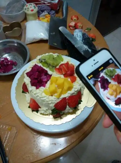 奶油水果装饰可可蛋糕#九阳烘焙剧场#(8/28)