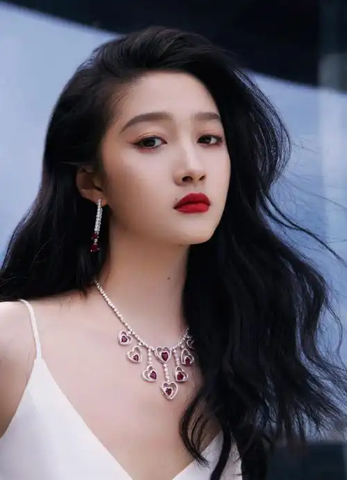 关晓彤希望和邹敬园来个真合影