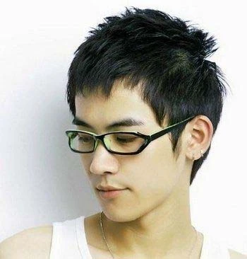 夏天男生寸头短发碎发图片黑色毛寸头发型