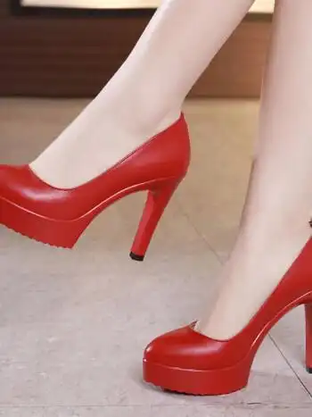 红色高跟鞋春秋细跟尖头防水台浅口性感单鞋婚鞋模特旗袍走秀鞋女法黛