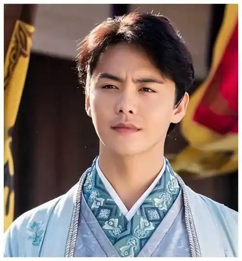 36岁马天宇的豪宅,精致温馨,无一尘土,让人心驰神往!_生活_阳光_苦难