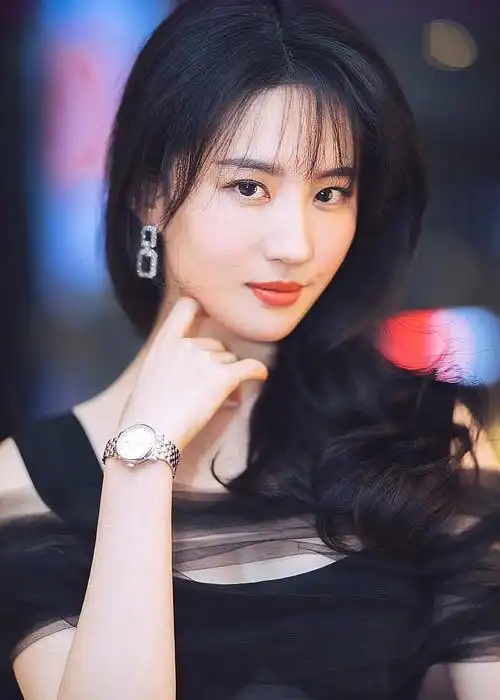 具有典型的江南女子气质,放飞美丽——刘亦菲_高清图集_新浪网