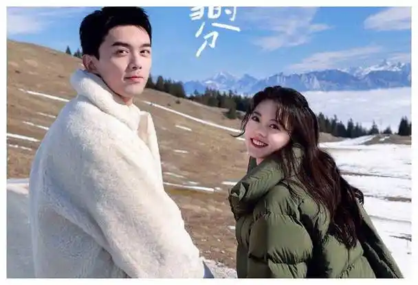 《为何《亲爱的热爱的》大热,《在暴雪时分》平淡无奇?