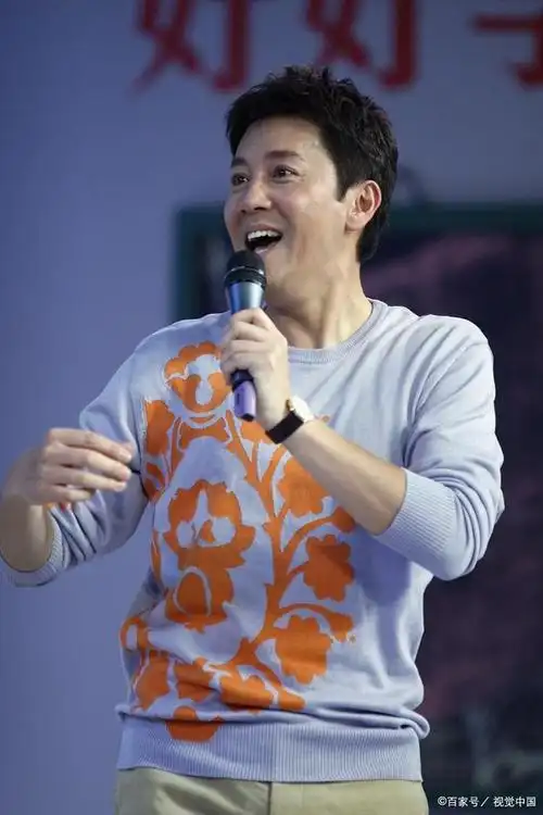 德不配位!应被开除军籍的5位艺人,敛财,穿和服一个比一个丢脸