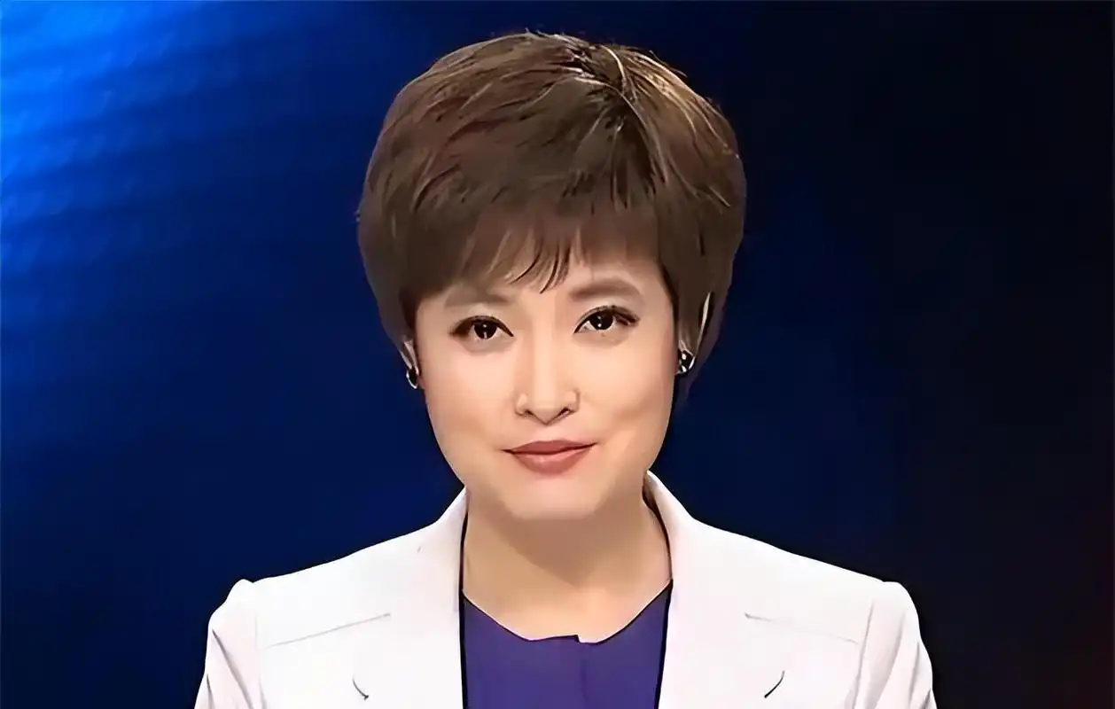 央视主持人桑晨:21岁进央视,工作29年零绯闻,丈夫身份至今成谜