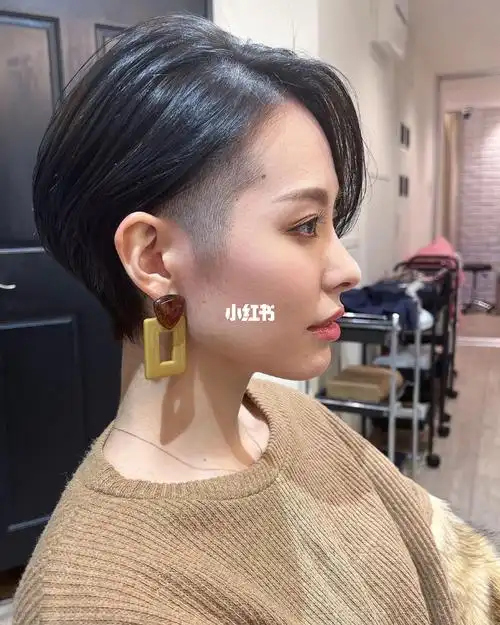 日系短发露耳短发分享