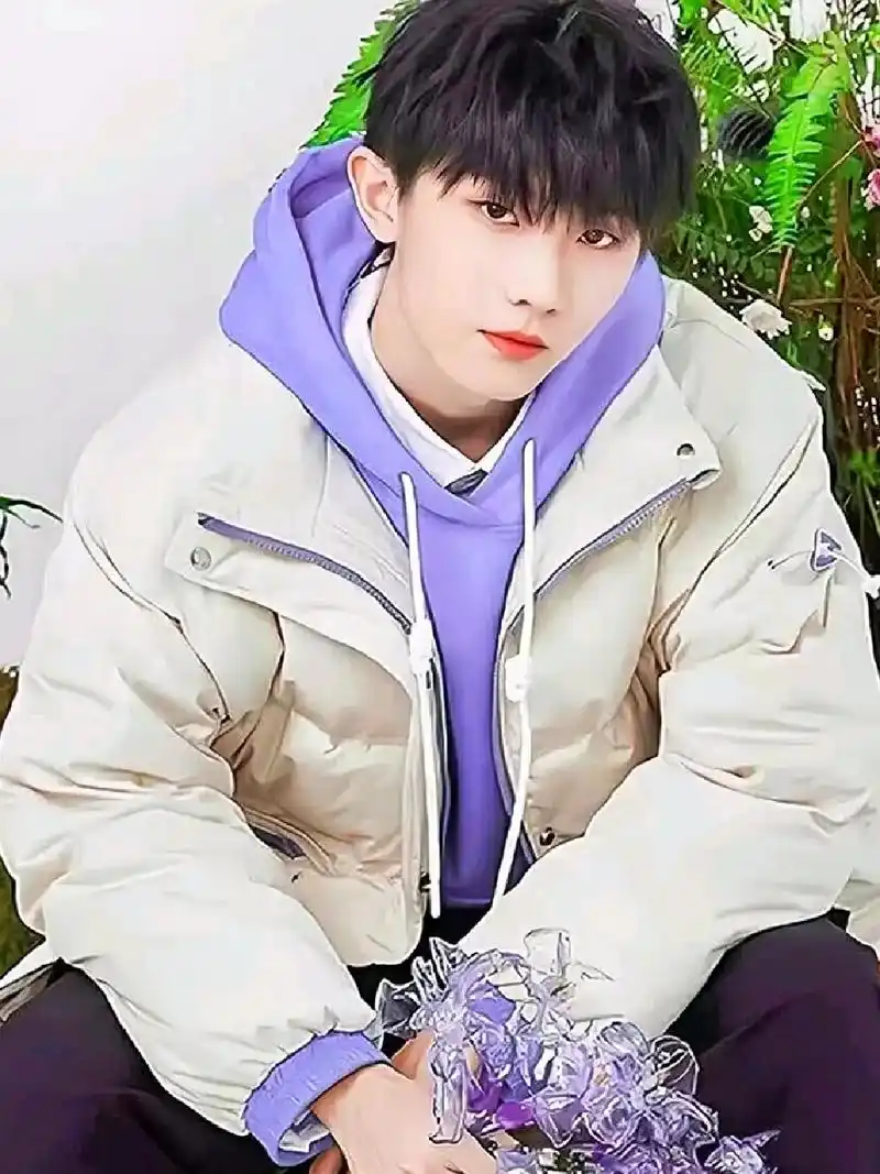 马嘉祺.有一次和我妈聊起追星的事 妈妈问我 追马嘉祺是追星的 - 抖音