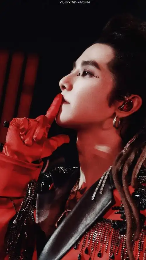 华晨宇##华晨宇上一秒得意下一秒道歉##2024华晨宇火星演唱会