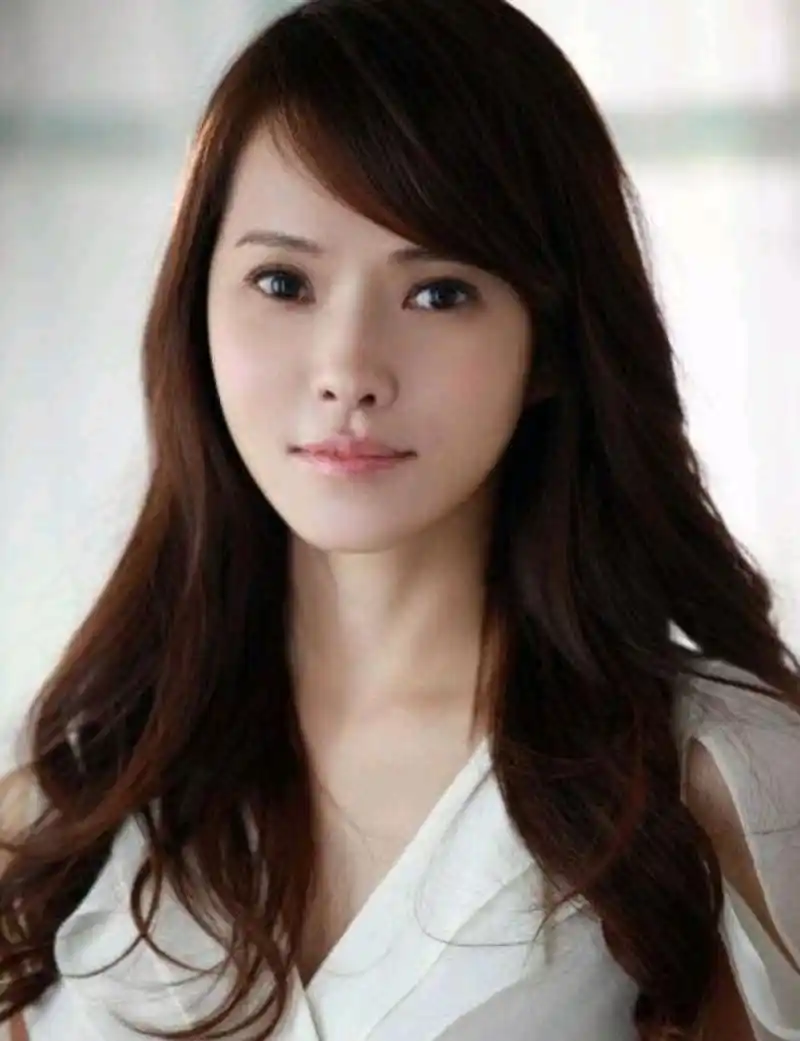 伊能静还是那么好看,一点没有变