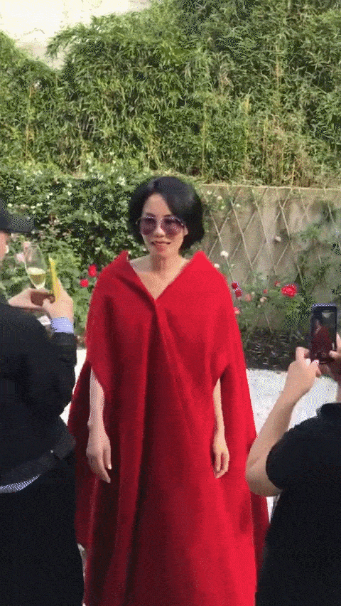 只有王菲能把高领秋衣也穿得时髦