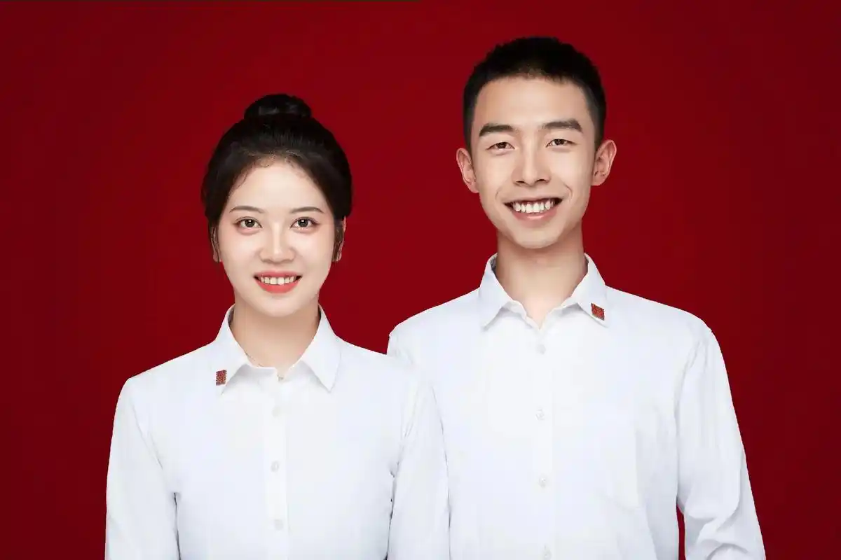 结婚登记照.#红底合照 #登记照 #始于初见止于终老  结婚 - 抖音