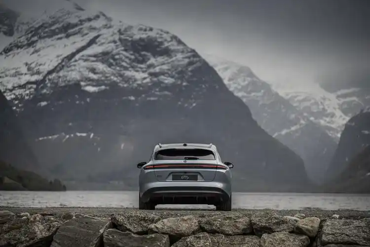 蔚来智能电动旅行车et5旅行版全球发布