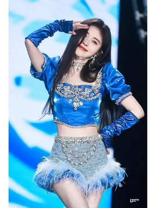 鞠婧祎  列表:#cecliy@婉言祎03(小号)@为鞠赴蓝海~鞠皖祎@为鞠封