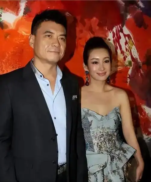 实际上,王新军与唐静婚姻的破裂,并非秦海璐所能左右.