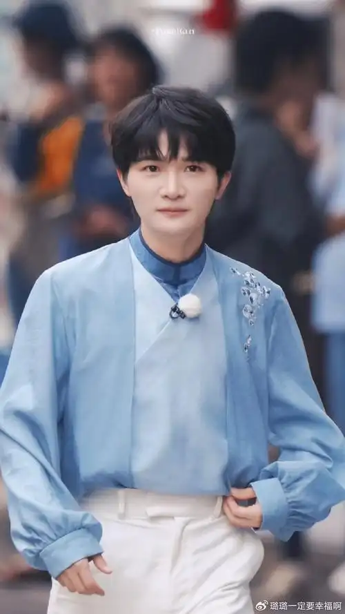 周深新专辑反深代词先行曲蜃楼上线即爆火网友好听得很突出