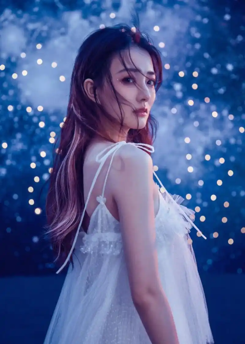 徐璐高清壁纸头像(十八)[鲜花]