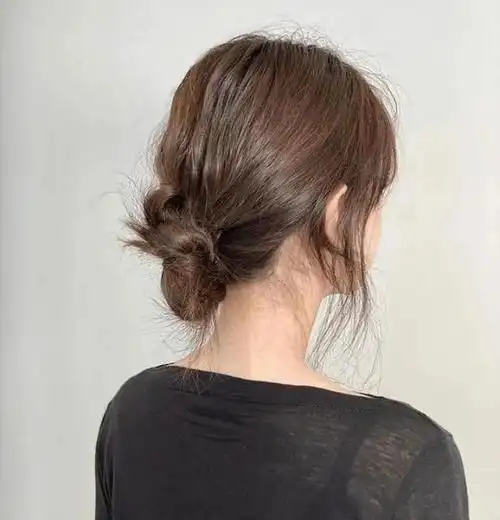 夏季温柔系气质低丸子头