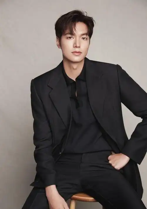 韩国帅哥明星排行榜有哪些(韩国男演员颜值最高的是谁)