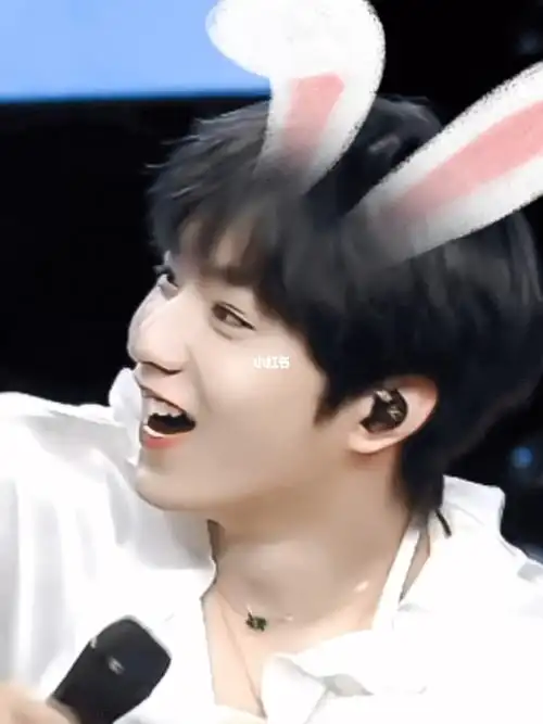 小丸子我一口亲十个#刘耀文