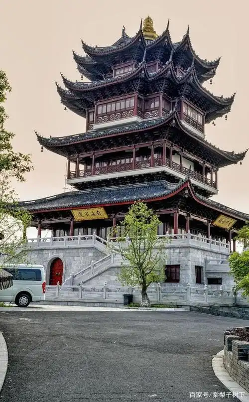 江苏宜兴这座古寺低调地美了1800多年免费开放知道的人不多