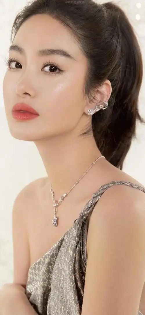 杨采钰高清性感写真