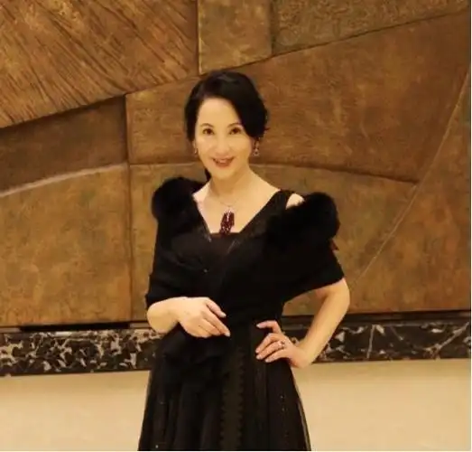 她曾是孙俪的"婆婆",出道时就美的高调,如今气场更是柔情|龚慈恩|孙俪