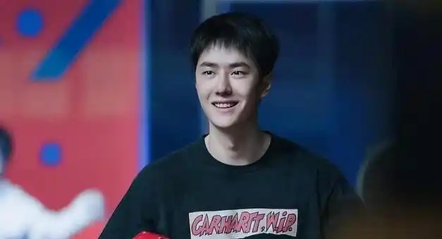 王一博他从小便对舞蹈产生了浓厚的兴趣,随着年龄的增长,这份热爱有增