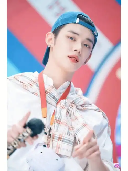 崔然竣人歌mc图集