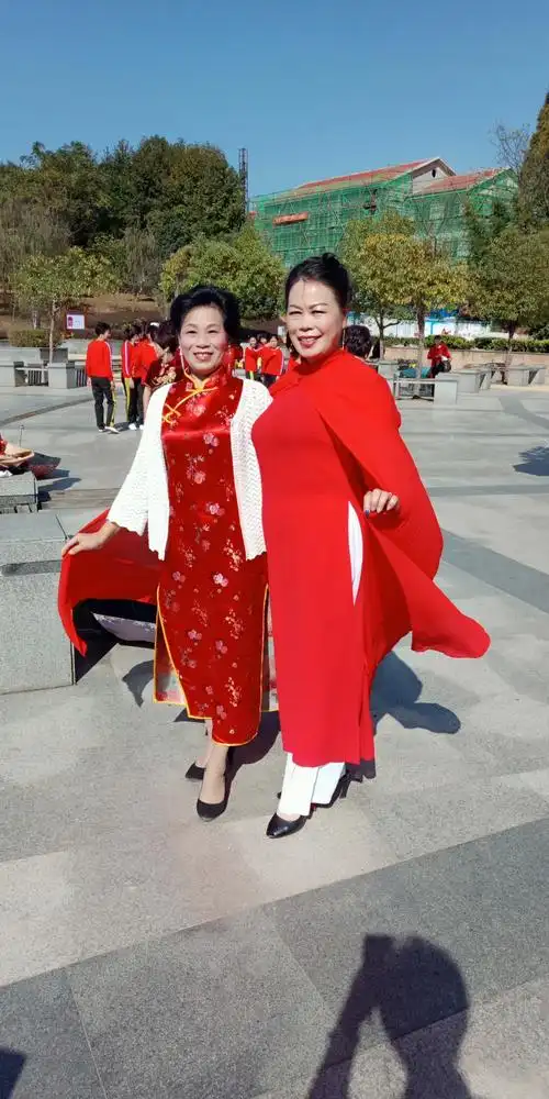 2020年10月23日老年大学旗袍形体班喜庆重阳