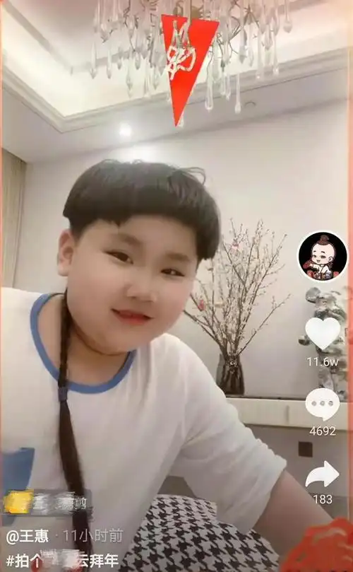 郭德纲二婚娇妻罕晒小儿子,肉嘟嘟像胖版郭麒麟,豪宅内景也曝光