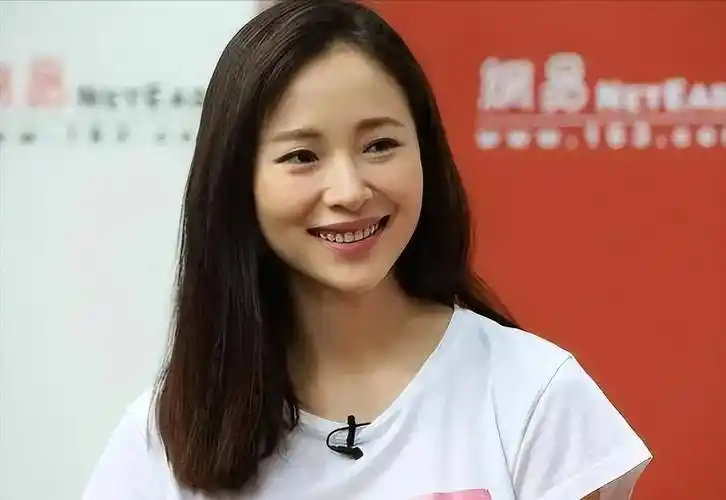 私生活混乱,每拍一部戏就换一个伴侣,陈道明自降片酬也要力捧