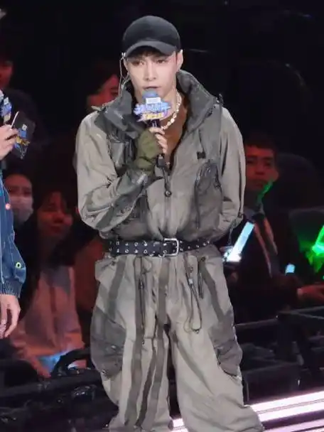 张艺兴 威龙舞台##张艺兴这就是街舞##这就是街舞6总决赛