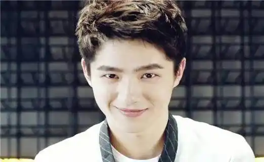 刘昊然90后当红小生低调努力的成为一个实力派演员