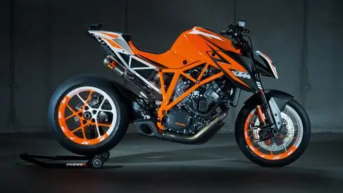 ktm ktm1290超级公爵