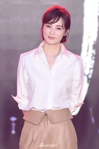 组图:《海上牧云记》开播发布会 蒋勤勤短发利落干练