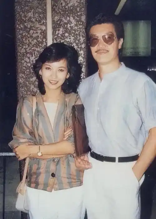 70岁"不老女神"赵雅芝:两任丈夫都姓"黄",3个儿子都是学霸