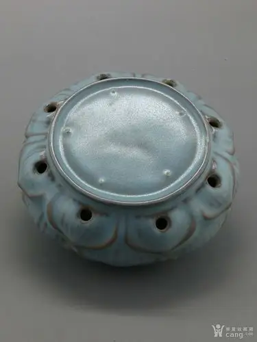 早期收藏宝丰清凉寺五丁支烧香灰釉莲瓣汝瓷香薰