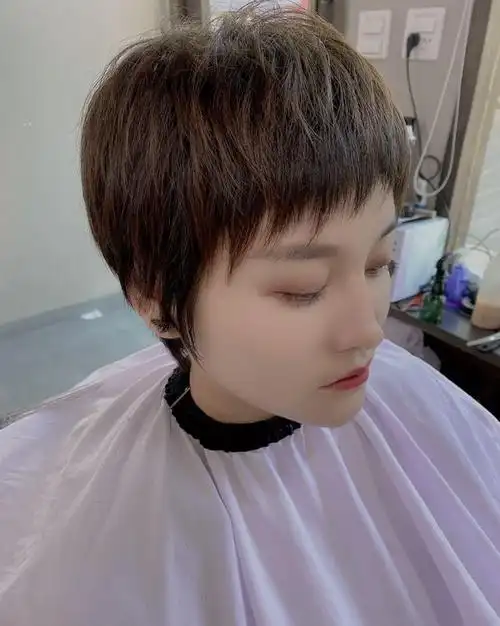 2020精选流行短发29款一看就很心动时尚瘦脸还洋气