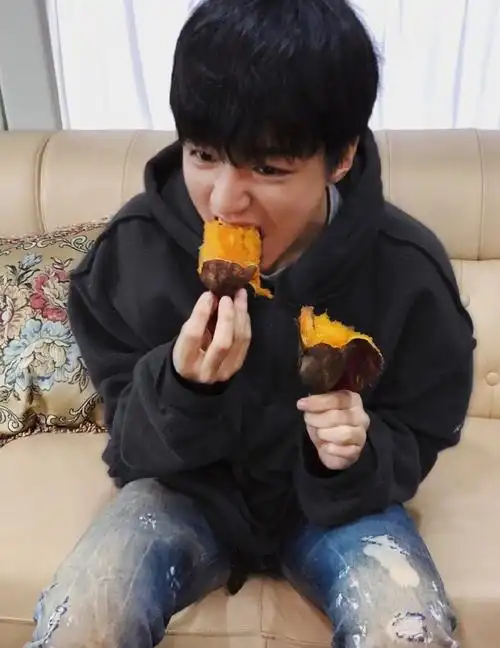 易烊千玺刘昊然王俊凯,让人爆笑的美好大学生活