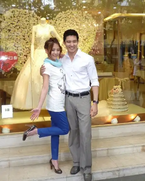 台湾男神明道结婚生子.他的妻子是王廷轩.